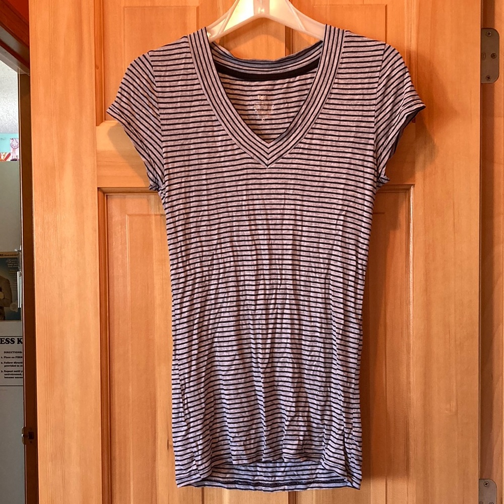 🖤Mossimo Striped Shirt
